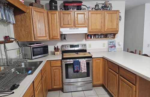 Florahome House | Lake Therapy at George's Lake: 2BR with Private Beach & Boat House!