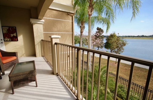 Florida Central Atlantic Coast Condo | Lake View Delight