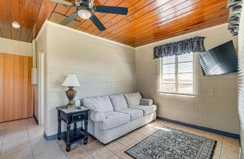 Hernando House | Lake View, Pool Access! Pet-Friendly Hernando Stay