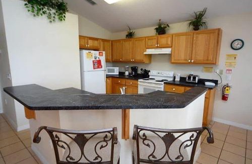 Cumbrian Lakes House | Lake View Pool & Spa Game Room Near Disney