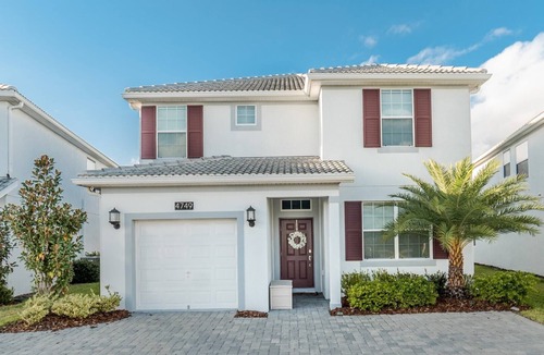Bay Lake House | Lake View/Private pool and Spa/3 miles to Disney/Inc Resort Amenities/Wifi
