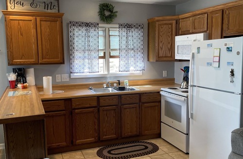 Manitou Beach Cottage | Lakefront Family Retreat-Great set up for multi generational families