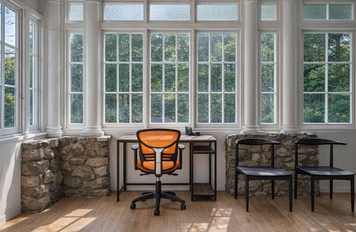 Walton Park House | Lakefront 7BR Retreat Sleeps 12 Massage Chair