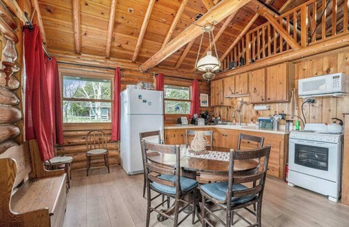 Empire House | Lakefront cabin with 100 ft of Lake Michigan beach, full kitchen, loft, & deck
