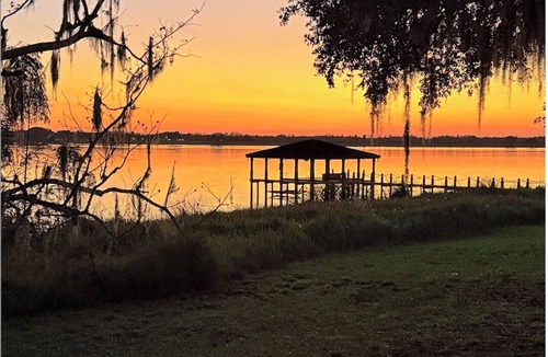 Clermont Cottage | Lakefront Cottage on 12-Acres in Clermont - Privacy!