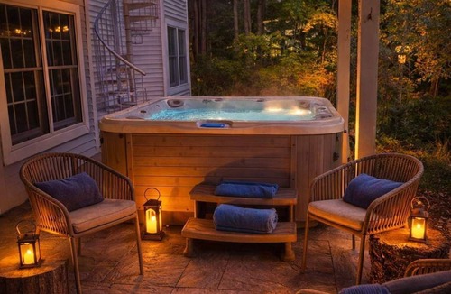 Central Lake House | Lakefront Escape | Hot Tub, Dock + Sleeps 14 | Perfect for Groups