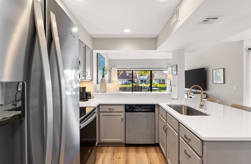 Sandestin House | Lakefront ~ Golf Cart ~ Private Patio ~ Loft Area