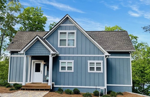 Wedowee House | Lakefront Home - Large Covered Porch and Boat Slip 4BR/3 1/2 BA WONDERFUL!