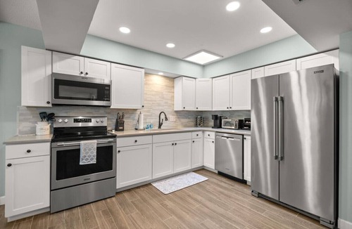 Inverness House | Lakefront Pet Friendly & Dock