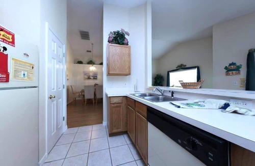 Eagle Pointe South House | Lakefront Pool Home Near Disney & Universal