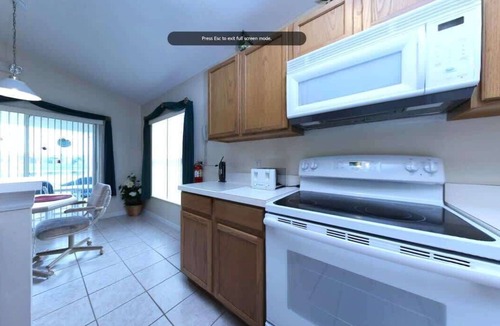 Eagle Pointe South House | Lakefront Pool Home Near Disney & Universal