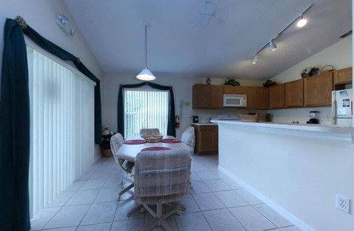 Eagle Pointe South House | Lakefront Pool Home Near Disney & Universal