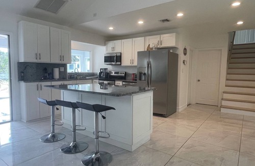 Port Saint Lucie House | Lakeside Retreat