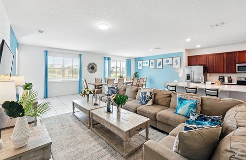 Veranda Palms House | LAKEVIEW from Your Private Pool! Relax & Create Memories! Resort Near Disney!