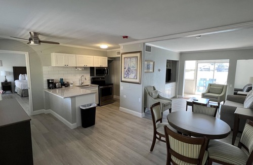 Marco Island Hotel | Lakeview Superior Two-Bedroom Suite