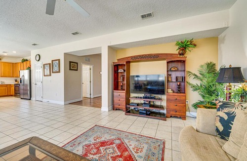 Windwood Bay House | Lanai & Game Room: Vacation Home in Davenport!