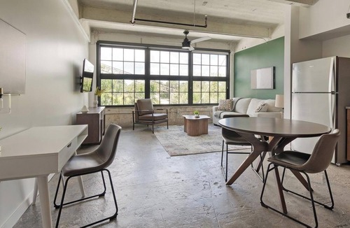 Urban Core Apartment | Landing | Amazing 1BD, Rooftop Lounge, Gym