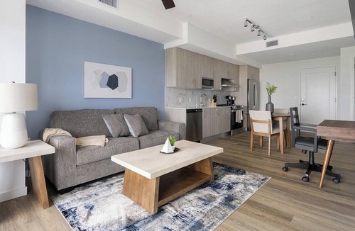 Overtown Apartment | Landing | Amazing 1BD, Pool