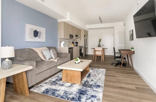Overtown Apartment | Landing | Amazing 1BD, Pool