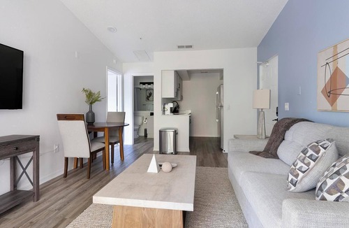 Fruitville Apartment | Landing | Amazing 1BD, Clubhouse, Gym