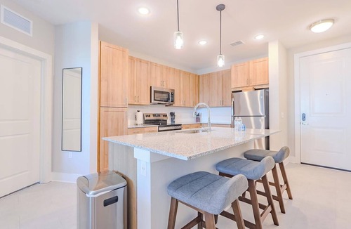 Interchange Square Apartment | Landing | Amazing 2BD, Clubhouse, Gym