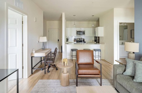 Bellview Apartment | Landing | Amazing 2BD, Gym, Pool