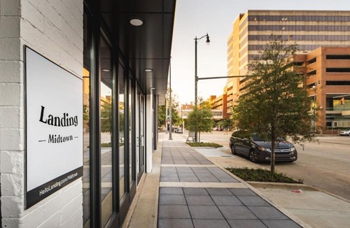 Five Points South Apartment | Landing Apartments - Landing Midtown