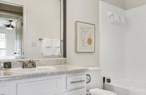 Egypt Lake-Leto Apartment | Landing at Carrollwood Station - 2 Bedrooms in Egypt Lake Leto