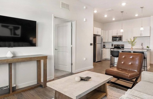 Tarpon Springs Apartment | Landing | Beautiful 2BD, Clubhouse