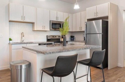 Tarpon Springs Apartment | Landing | Beautiful 2BD, Clubhouse