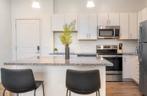Tarpon Springs Apartment | Landing | Beautiful 2BD, Clubhouse