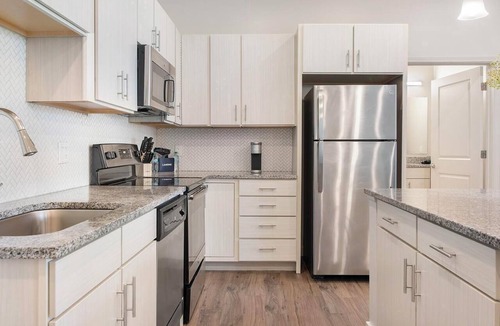 Tarpon Springs Apartment | Landing | Beautiful 2BD, Clubhouse