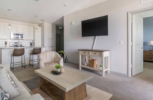 Fort Myers Apartment | Landing | Beautiful 1BD in The Forum