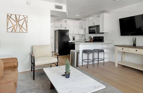 Port Tampa City Apartment | Landing | Beautiful 1BD, Pool, Gym