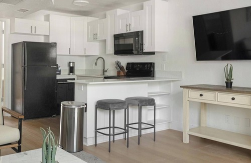 Port Tampa City Apartment | Landing | Beautiful 1BD, Pool, Gym