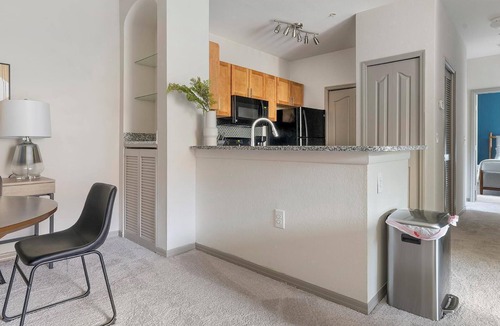 Gainesville Apartment | Landing | Beautiful 2BD, Clubhouse, Tennis Court