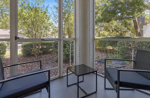 Fruitville Apartment | Landing | Beautiful 2BD, Clubhouse, Gym