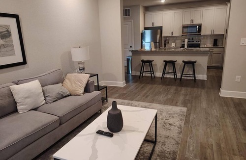 Newberry Apartment | Landing | Beautiful 2BD, Gym, Pool