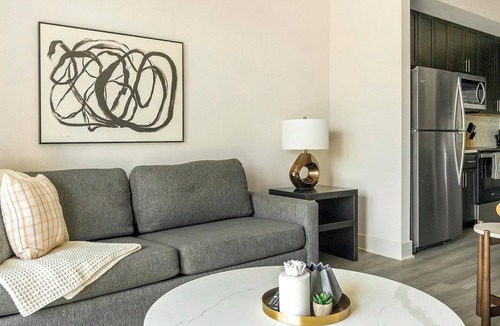 Palmetto Apartment | Landing | Chic 1BD, Yoga Studio, Gym
