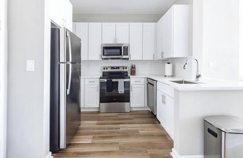 Raritan Apartment | Landing | Chic 2BD, Courtyard, Game Room
