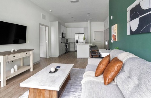 Southside Apartment | Landing | Chic 2BD, Gym, Clubhouse