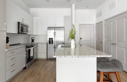 Southside Apartment | Landing | Chic 2BD, Gym, Clubhouse