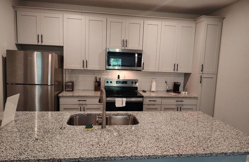 Newberry Apartment | Landing | Chic 2BD, Pool, Gym