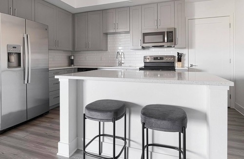 Fort Myers River District Apartment | Landing | Chic 2BD, Rooftop Lounge, Game Room