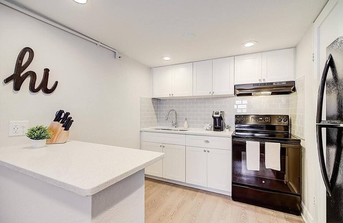 St. Petersburg Apartment | Landing | Chic 2BD, Pool, Gym