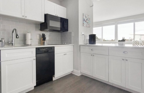 St. Petersburg Apartment | Landing | Chic Studio, Pool, Clubhouse