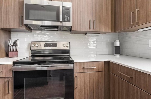 Biggar Apartment | Landing | Incredible 2BD, Gym, Clubhouse