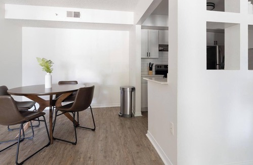 Fruitville Apartment | Landing | Incredible 2BD, Clubhouse, Gym