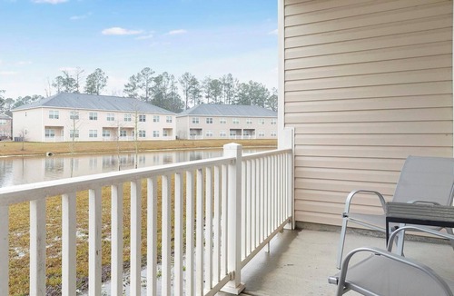 Bloomingdale Apartment | Landing | Incredible 2BD, Pool, Gym