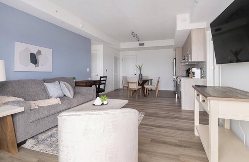 Overtown Apartment | Landing | Incredible 2BD, Pool